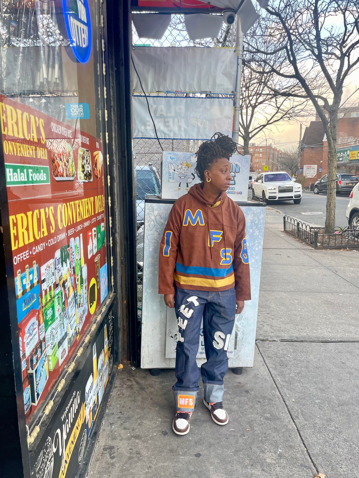 Distressed Logo Jeans